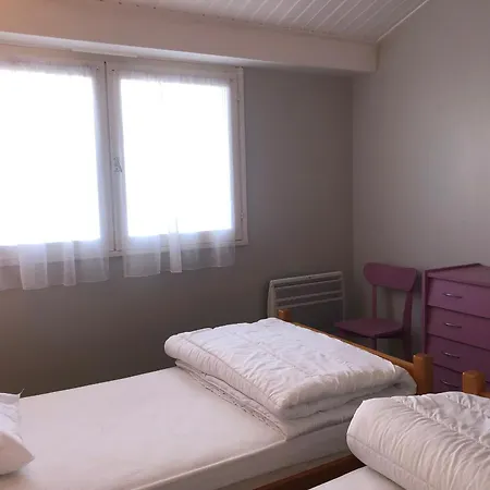 Maison A A Proximite De La Plage, 3 Chambres, Terrasse - Fr-1-323-564