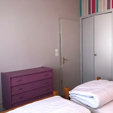 Maison A A Proximite De La Plage, 3 Chambres, Terrasse - Fr-1-323-564